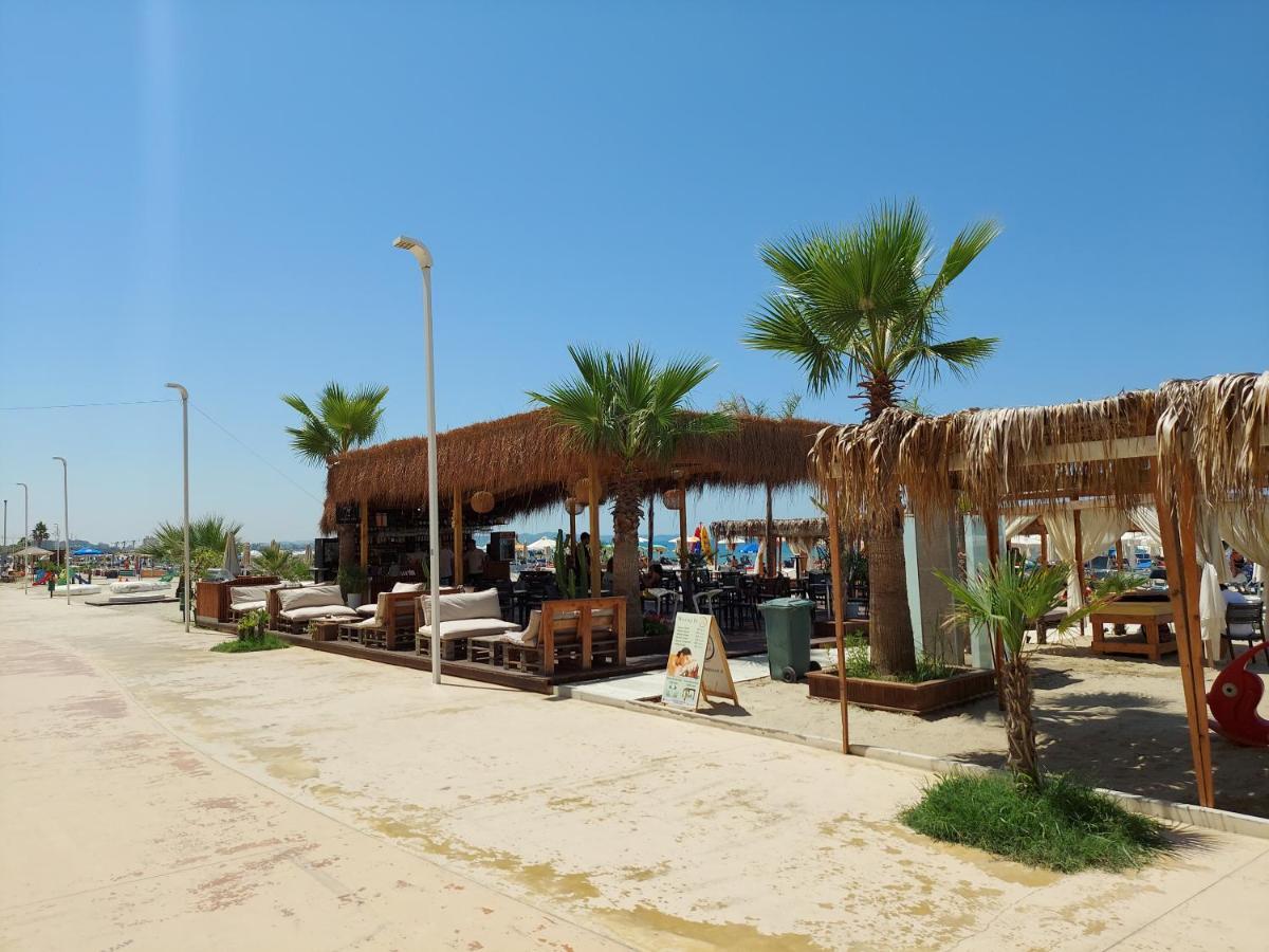 Golden Beach Apartments Durrës Kültér fotó