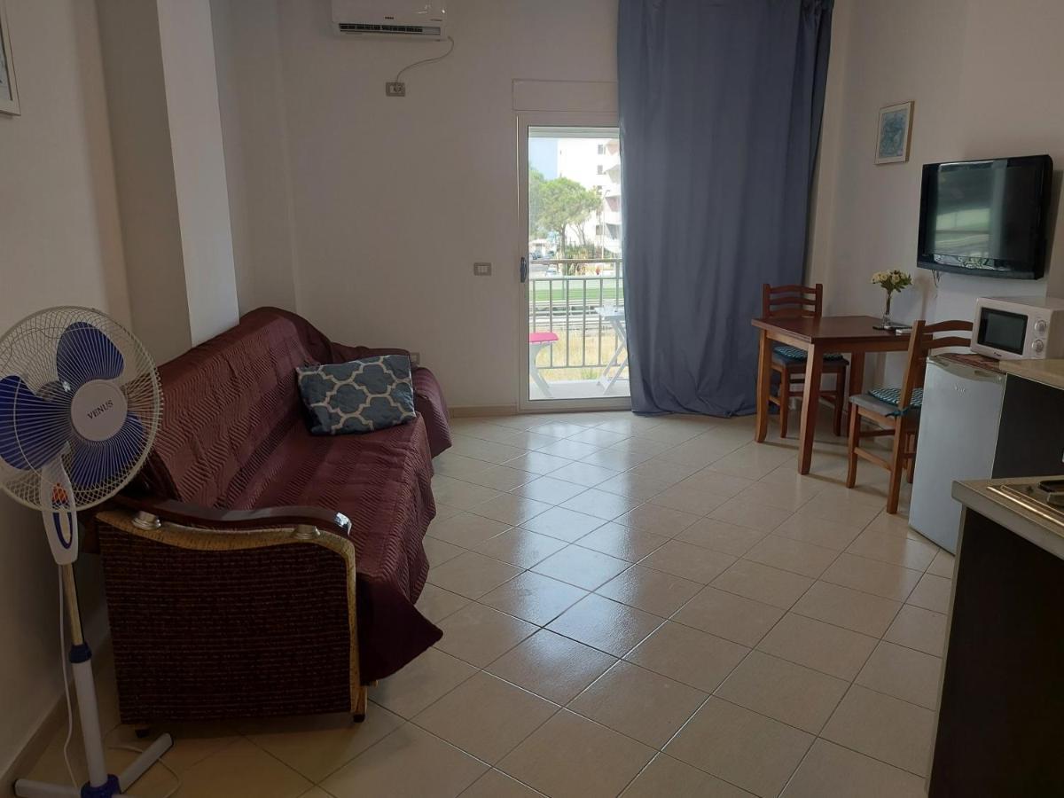 Golden Beach Apartments Durrës Kültér fotó